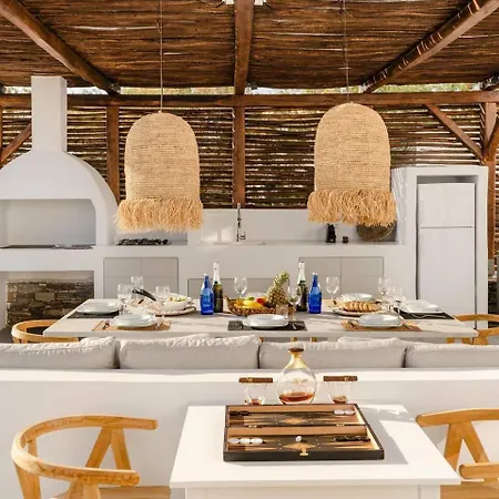 Mikri Tranquilla - Beach, Seaview, Pool, Jacuzzi فيلة
